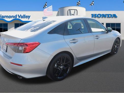 Used 2024 Honda Civic Sport image 6