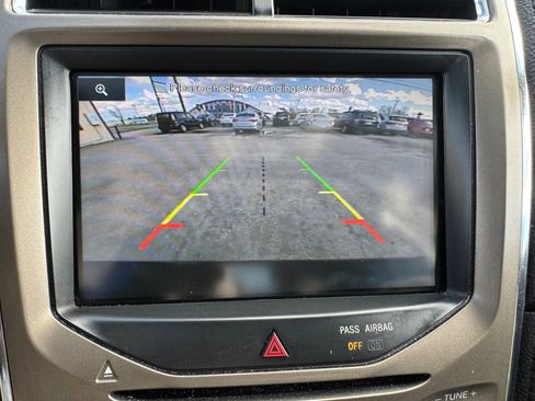 Used 2013 Lincoln MKX FWD image 25