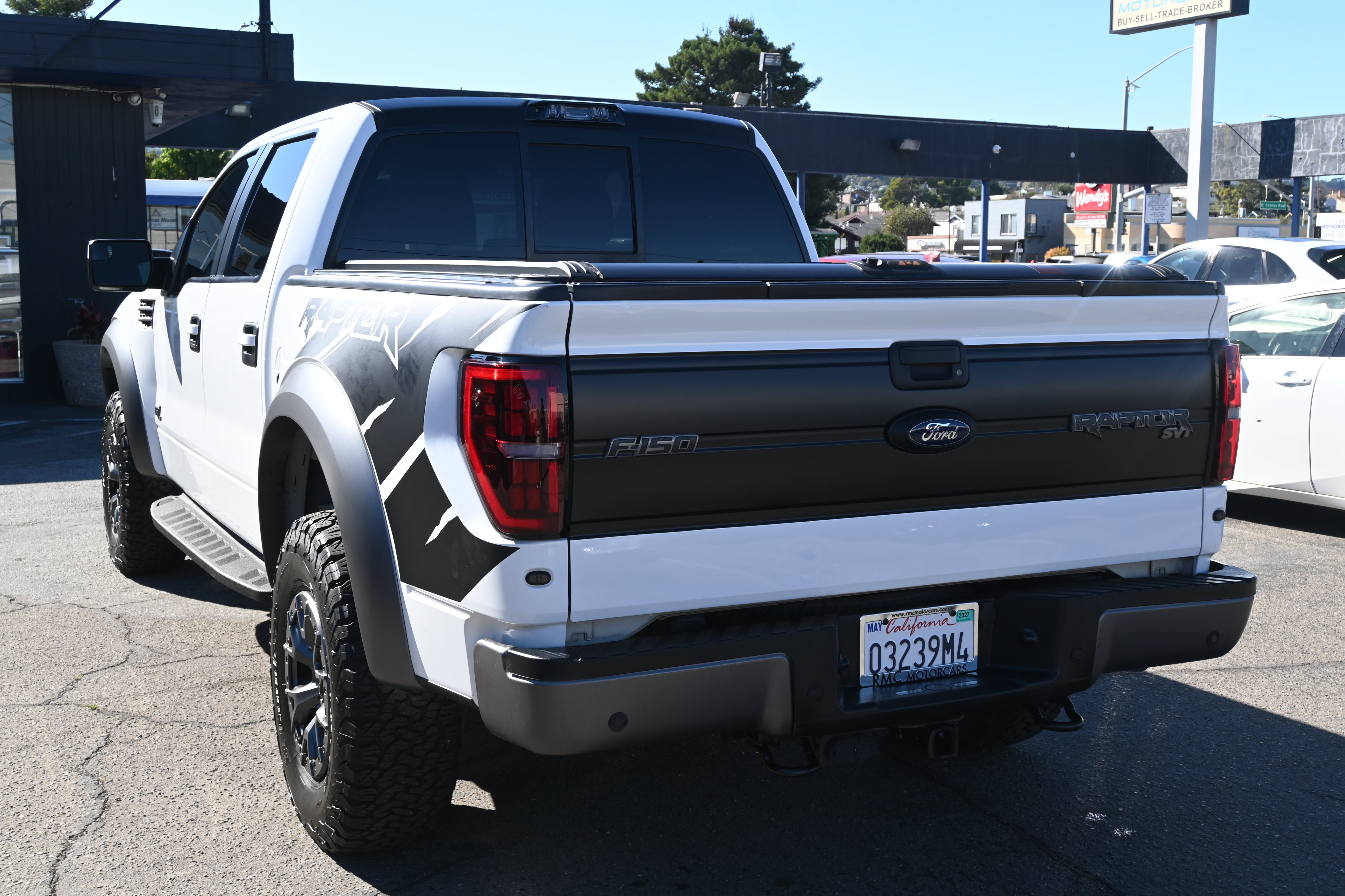 Used 2014 Ford F150 Raptor w/ Equipment Group 801A Luxury AWD/4WD image 8