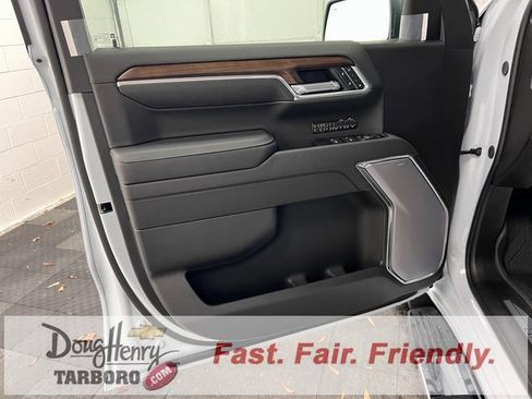 New 2026 Chevrolet Silverado 1500 High Country w/ High Country Premium Package image 24