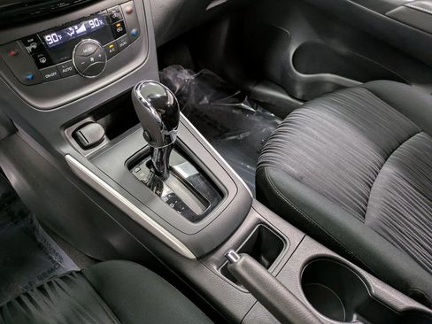 Used 2019 Nissan Sentra SV image 14