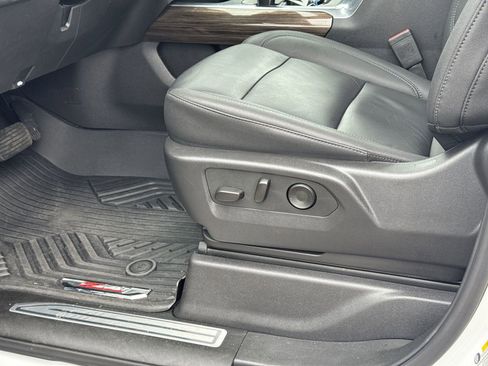 Used 2025 Chevrolet Silverado 1500 LT Trail Boss w/ LT Trail Boss Premium Package image 17