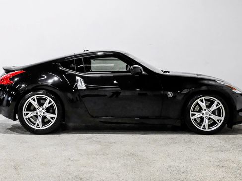 Used 2012 Nissan 370Z Touring w/ Sport Pkg RWD image 5