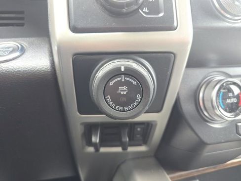 Used 2019 Ford F150 Lariat w/ Equipment Group 502A Luxury image 19