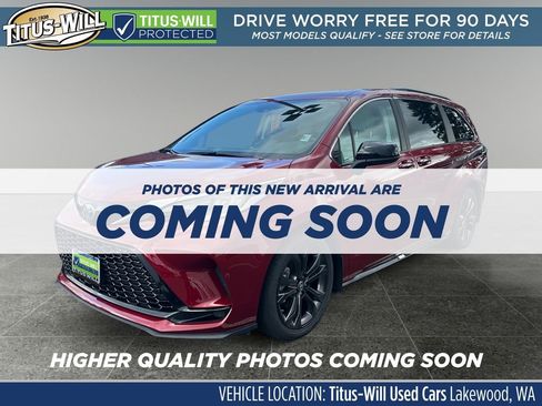 Used 2024 Toyota Sienna XSE image 2