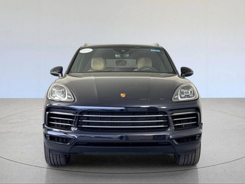 Certified 2023 Porsche Cayenne AWD/4WD image 11