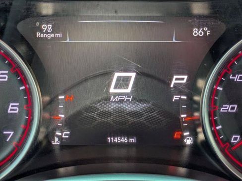 Used 2017 Dodge Charger SXT RWD image 11
