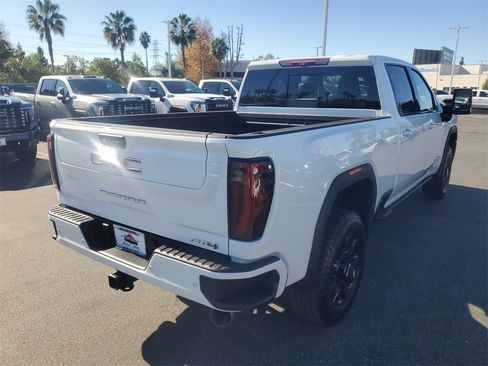 New 2026 GMC Sierra 2500 AT4 w/ AT4 Premium Plus Package image 4