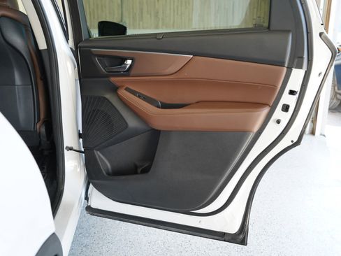 Used 2023 Acura MDX SH-AWD w/ Technology Package image 36