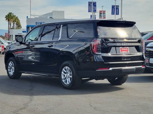 New 2026 Chevrolet Suburban LS image 2