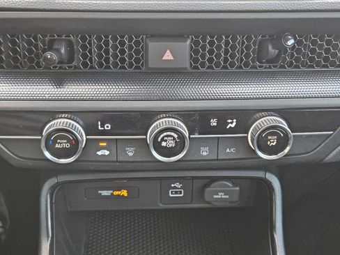 Used 2025 Honda CR-V LX image 18