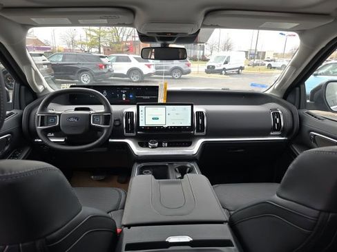 New 2026 Ford Expedition Max Platinum AWD/4WD image 14
