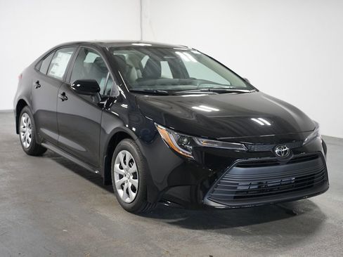 New 2026 Toyota Corolla LE image 3