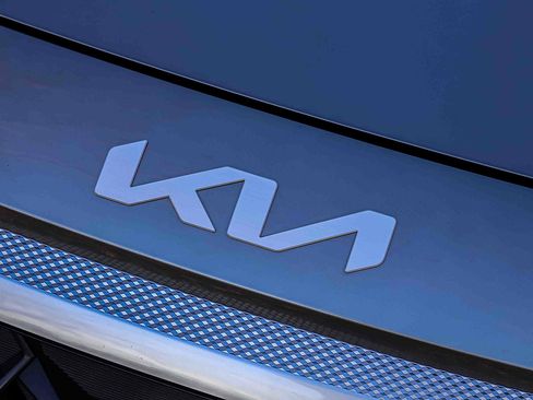 Certified 2024 Kia Seltos LX image 29