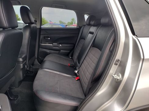 Used 2023 Mitsubishi Outlander Sport SE AWD/4WD image 12