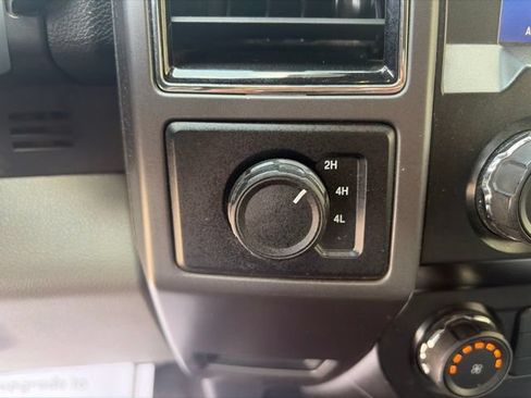 Used 2020 Ford F150 XLT AWD/4WD image 12