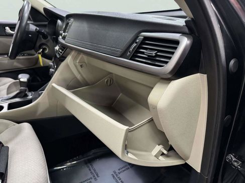 Used 2016 Kia Optima LX FWD image 49