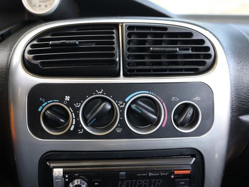 Used 2003 Dodge Neon image 29