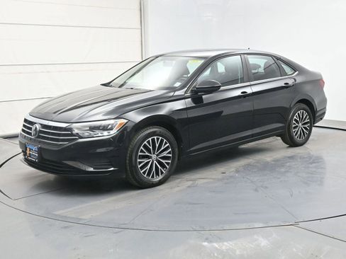 Used 2021 Volkswagen Jetta S image 1