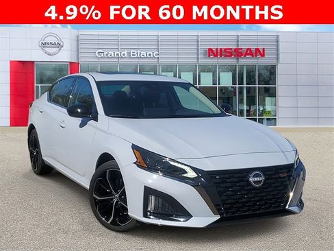 New 2025 Nissan Altima 2.5 SR w/ SR Premium Package image 1