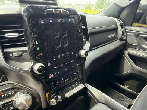 Used 2023 RAM 1500 Laramie AWD/4WD image 15