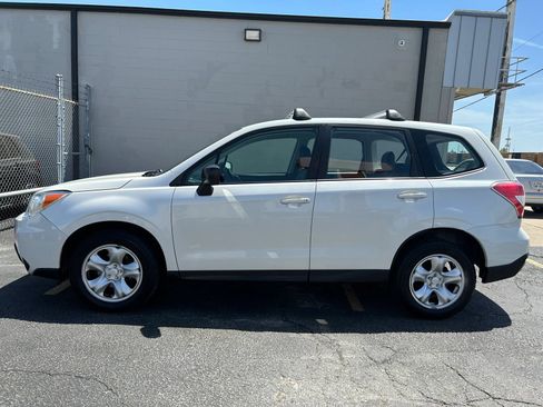 Used 2014 Subaru Forester 2.5i w/ Popular Package #1 AWD/4WD image 3