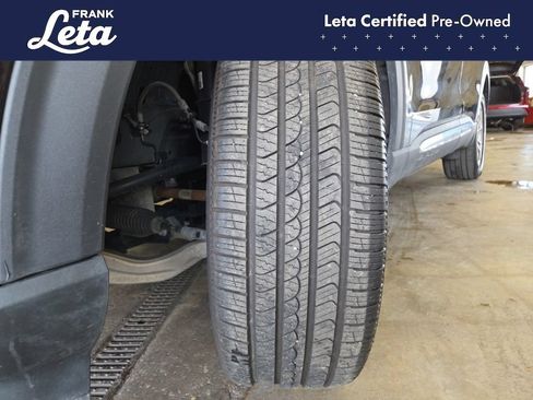 Used 2022 Ford Explorer Limited w/ Equipment Group 301A AWD/4WD image 26