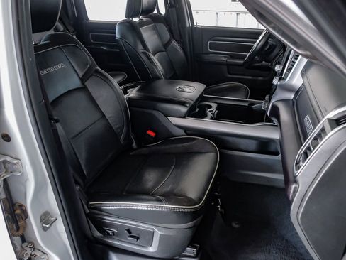 Used 2024 RAM 3500 Laramie w/ Night Edition image 31