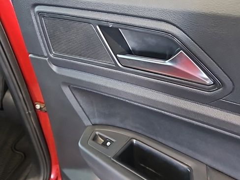 Used 2021 Volkswagen Atlas SE image 14