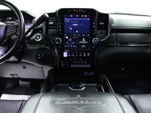 Used 2022 RAM 2500 Limited image 18