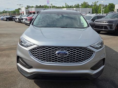 Used 2024 Ford Edge SE AWD/4WD image 2