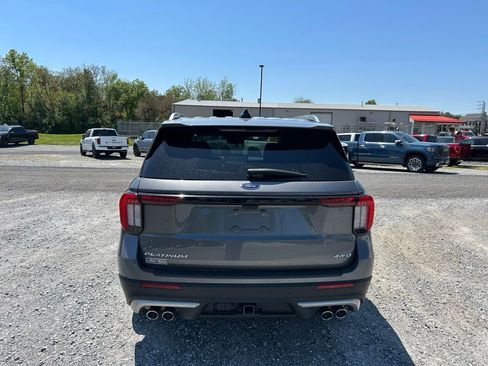 Used 2025 Ford Explorer Platinum w/ Ultimate Package AWD/4WD image 9