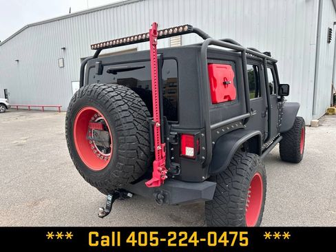 Used 2013 Jeep Wrangler Unlimited Rubicon w/ Connectivity Group AWD/4WD image 8