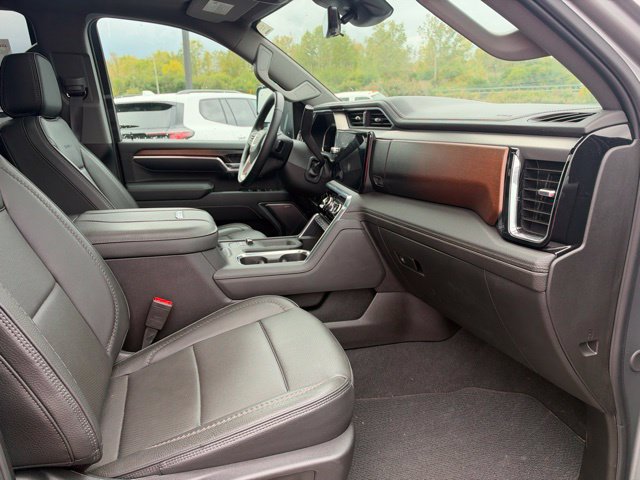 Used 2025 GMC Sierra 2500 Denali w/ Denali Reserve Package AWD/4WD image 10