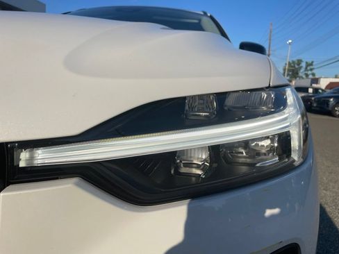 Used 2024 Volvo XC60 B5 Plus AWD/4WD image 8