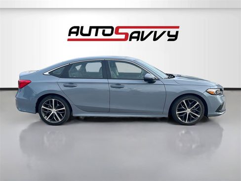 Used 2024 Honda Civic Touring image 8