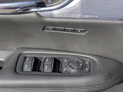 Used 2020 Cadillac XT6 Premium Luxury image 26