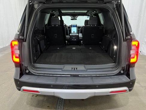 Used 2022 Ford Expedition Platinum AWD/4WD image 14