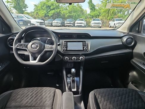 Used 2021 Nissan Kicks S FWD image 5