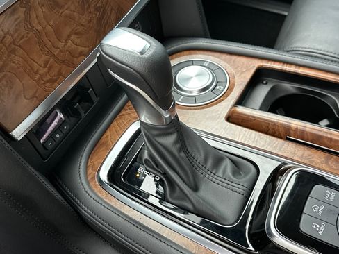 Certified 2023 Nissan Armada SL w/ Captain's Chairs Package image 38