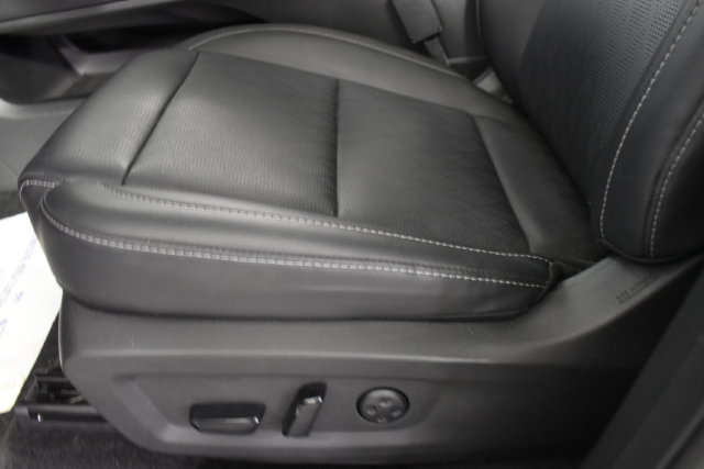 Certified 2026 Nissan Murano Platinum AWD/4WD image 12