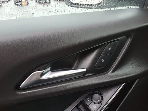 Used 2025 Chevrolet Equinox LT image 14