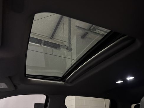 Used 2020 GMC Sierra 2500 Denali w/ Denali Ultimate Package image 3