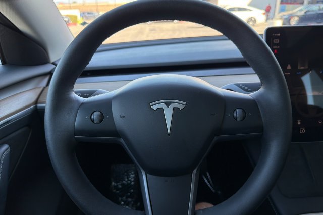 Used 2023 Tesla Model 3 Standard Range RWD image 26