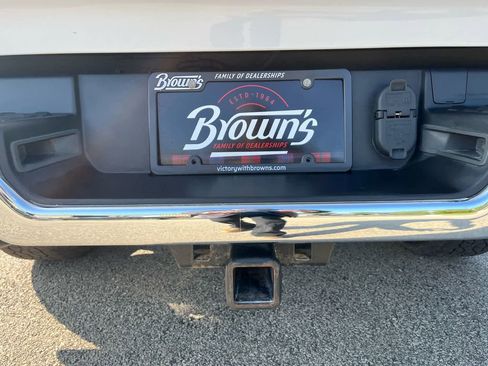 Used 2019 RAM 1500 Laramie image 10