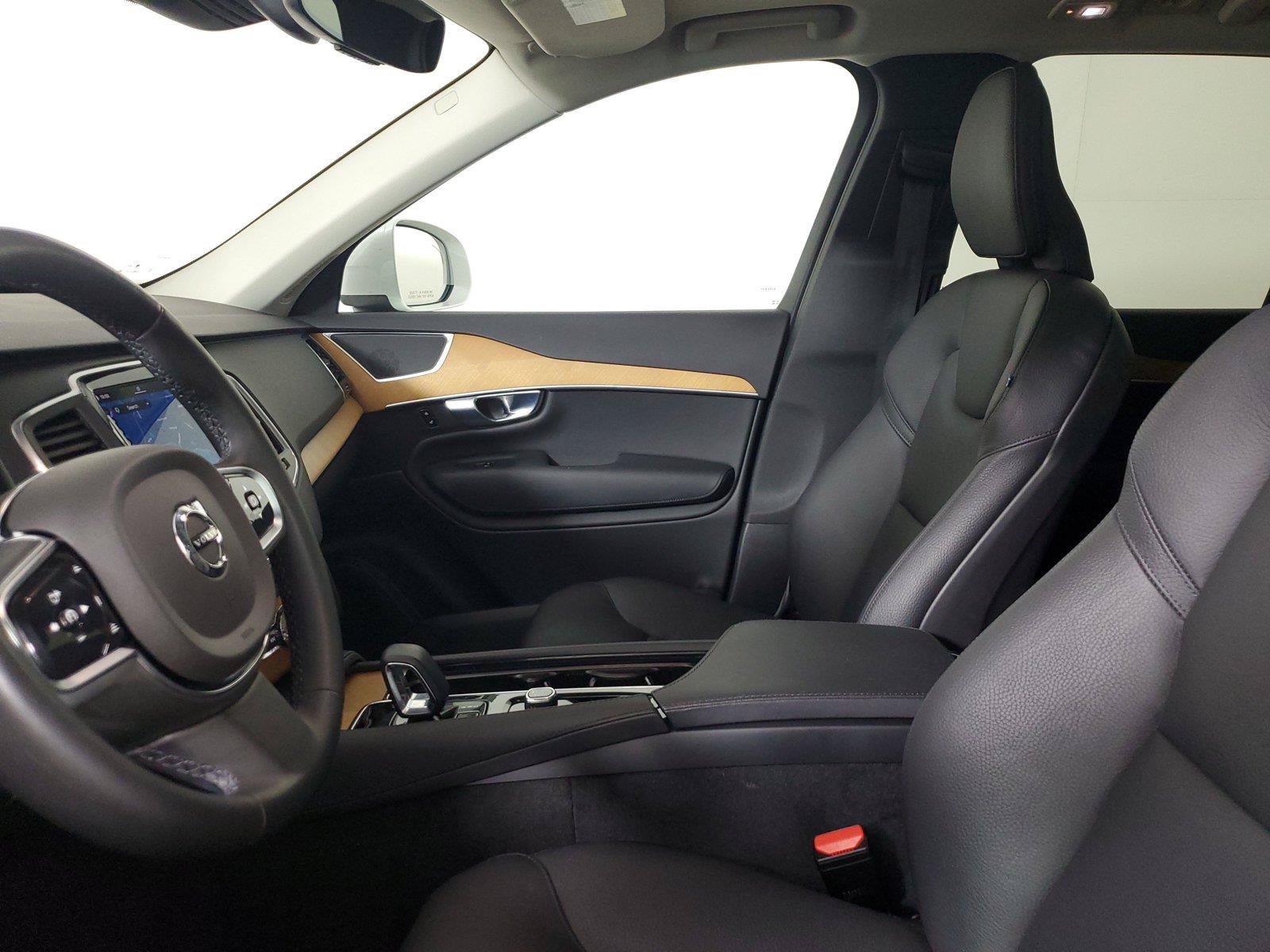 Certified 2024 Volvo XC90 T8 Core w/ Protection Package Premier AWD/4WD image 22