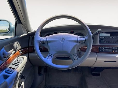Used 2003 Buick Le Sabre Custom w/ Comfort & Style Package FWD image 12