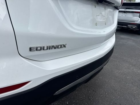 Used 2022 Chevrolet Equinox LT AWD/4WD image 13