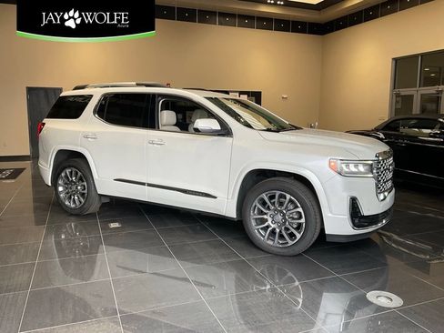 Used 2023 GMC Acadia Denali w/ Denali Technology Package AWD/4WD image 1
