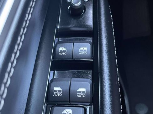 Used 2022 Jeep Wagoneer Series II RWD image 25